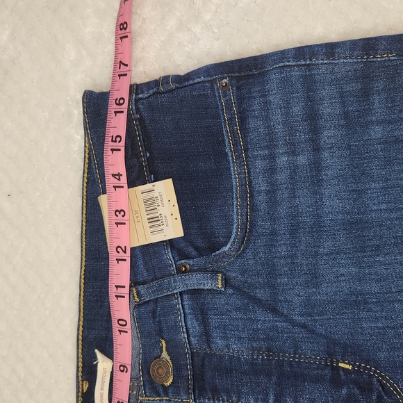 LEVI'S 315 SHAPING BOOTCUT WOMENS JEANS SIZE 31×30 NEW WITH TAGS - Picture 12 of 16